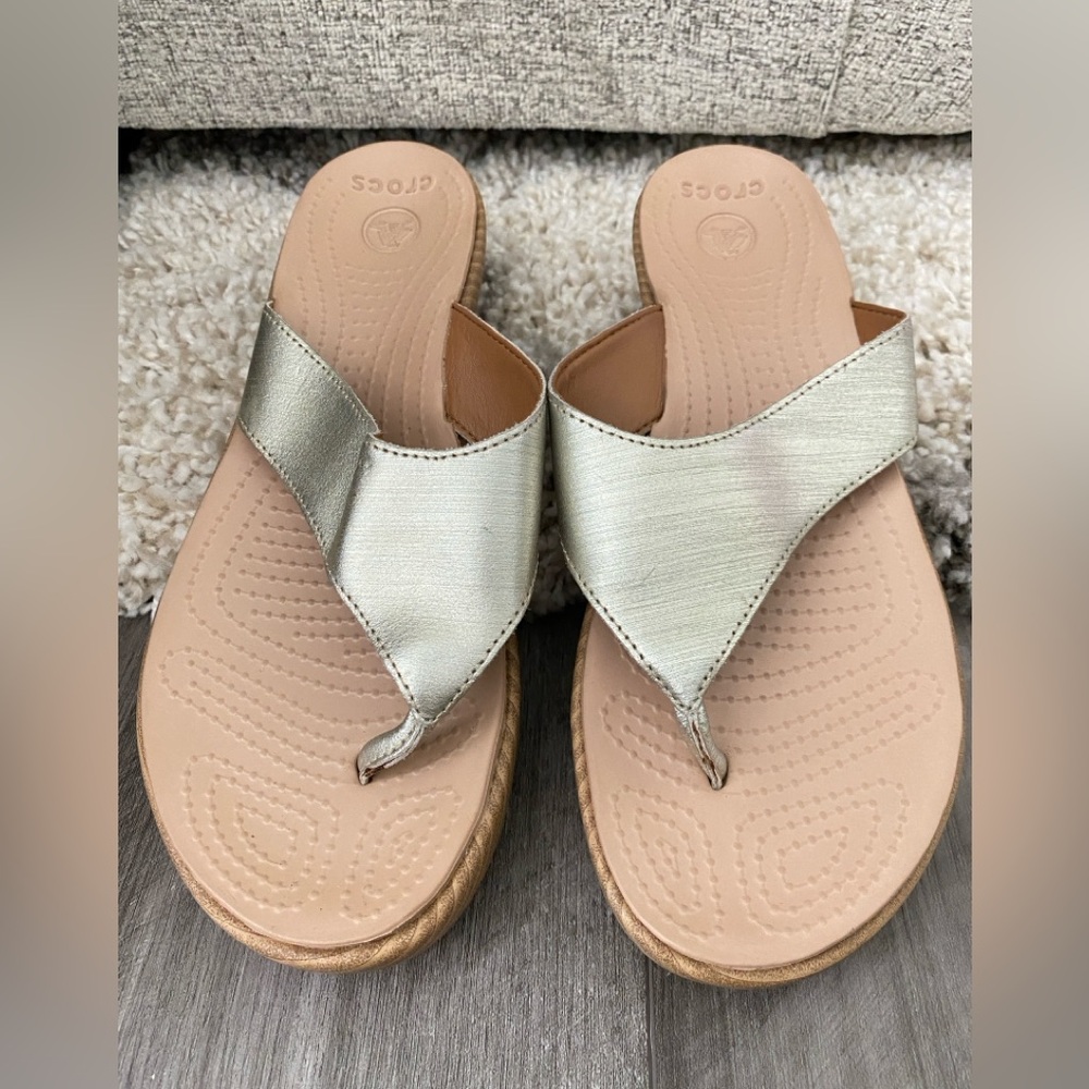 Crocs Flip Flops Women's 10 Gold Metallic Wedge Heel Slip-on Comfort Shoes Boho